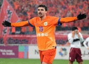 米兰体育app-包含上海上港客场惨败山东鲁能，遭遇挑战的词条