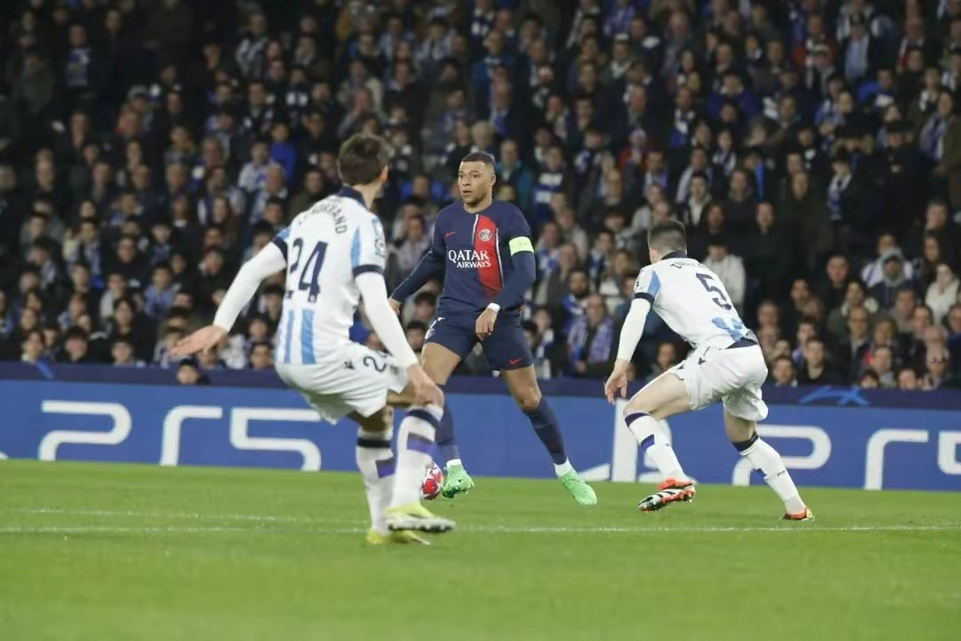 包含皇家社会战胜亚特兰大，成功晋级欧冠下一轮！的词条