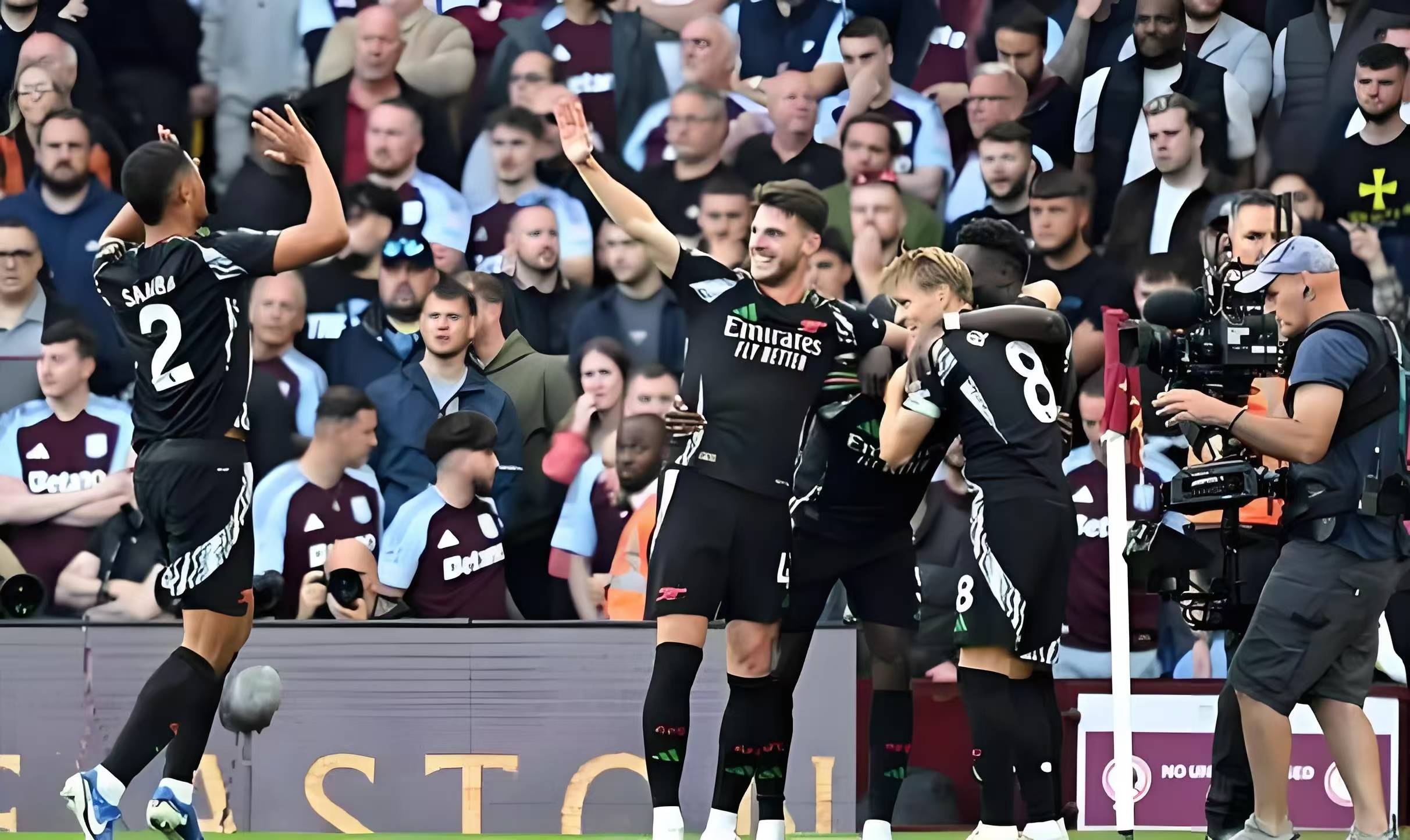 阿森纳主场保持不败,展现团队实力 阿森纳主场保持不败,展现团队实力