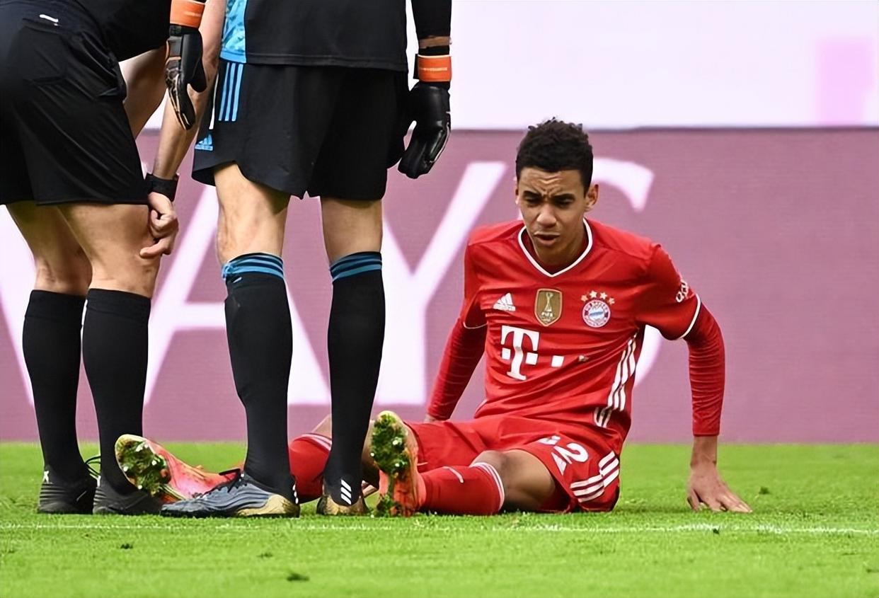 关于曼城战平拜仁，白化神扑力保球门不失的信息