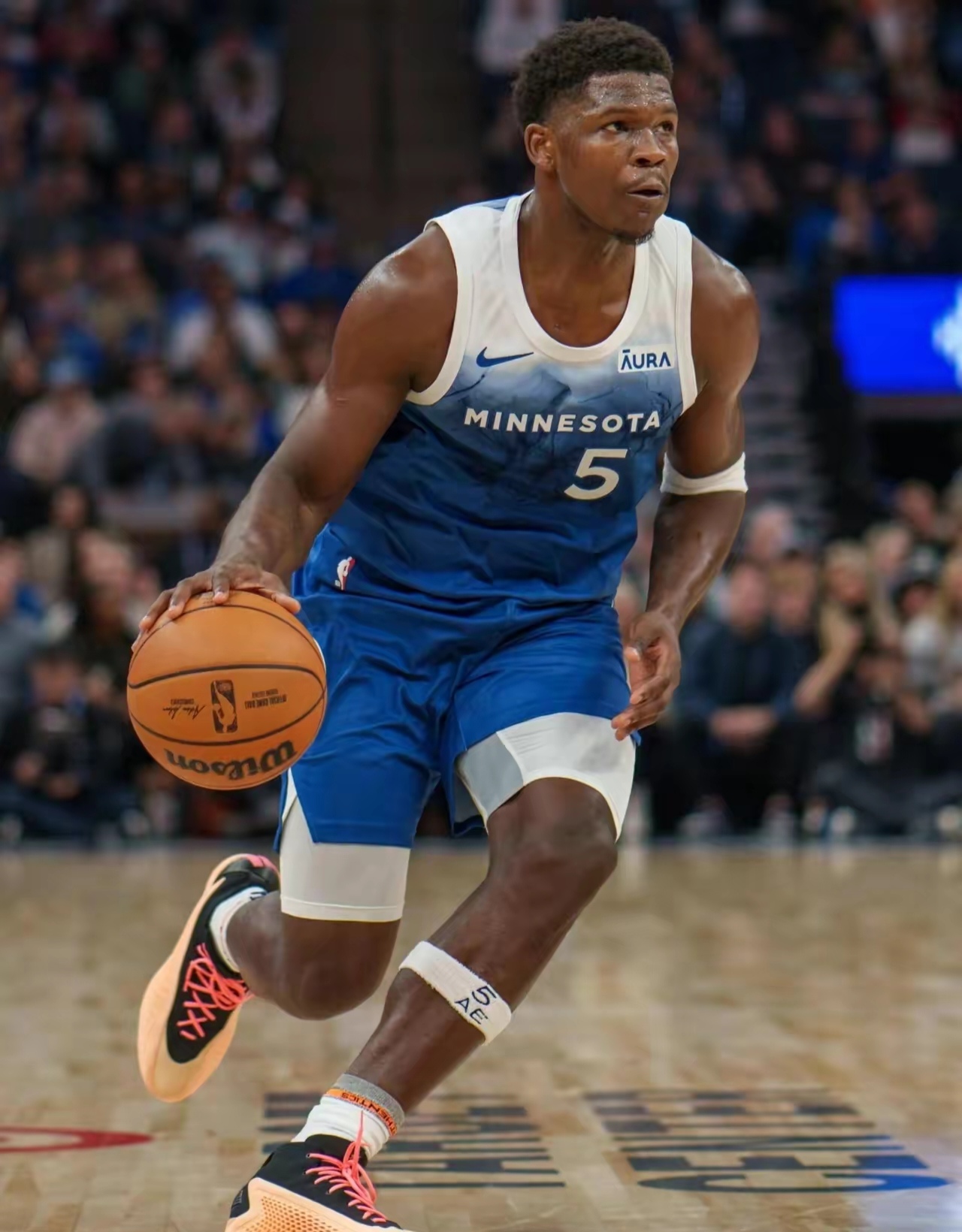 森林狼后卫获得本赛季最有价值球员称号，表现稳定的简单介绍