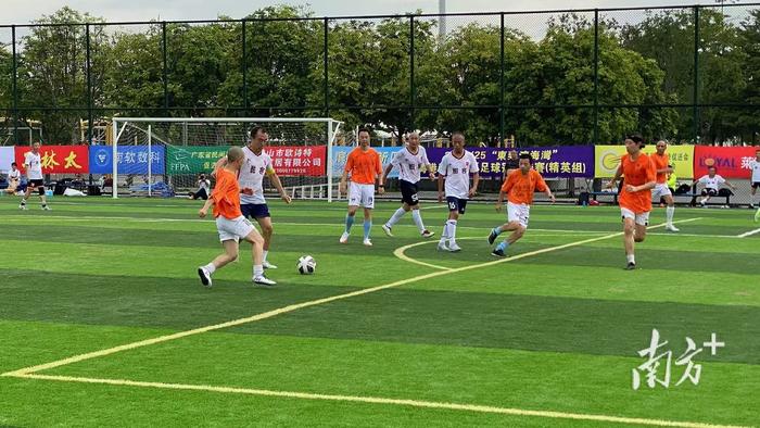 关于激情足球比赛现场直播，精彩对决上演的信息