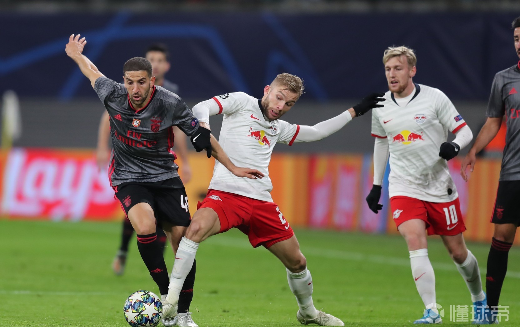 里尔客场战平,保持不败记录 里尔客场战平,保持不败记录