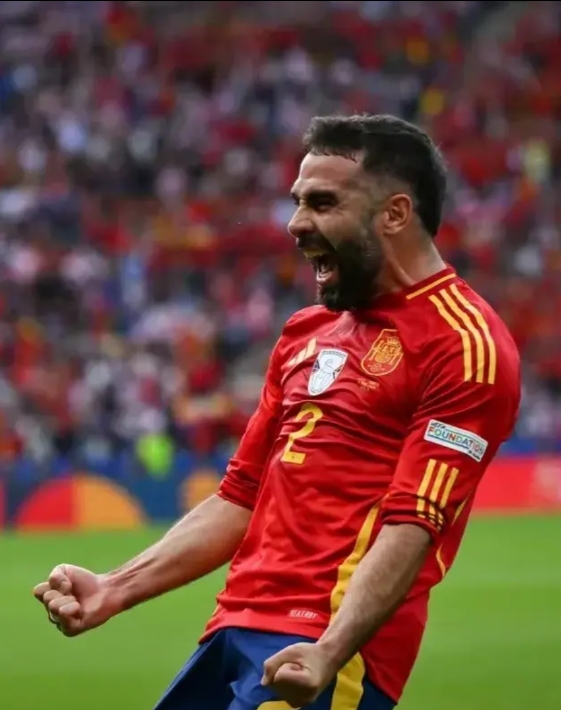 包含瑞士主场不敌比利时，出线前景受挫的词条