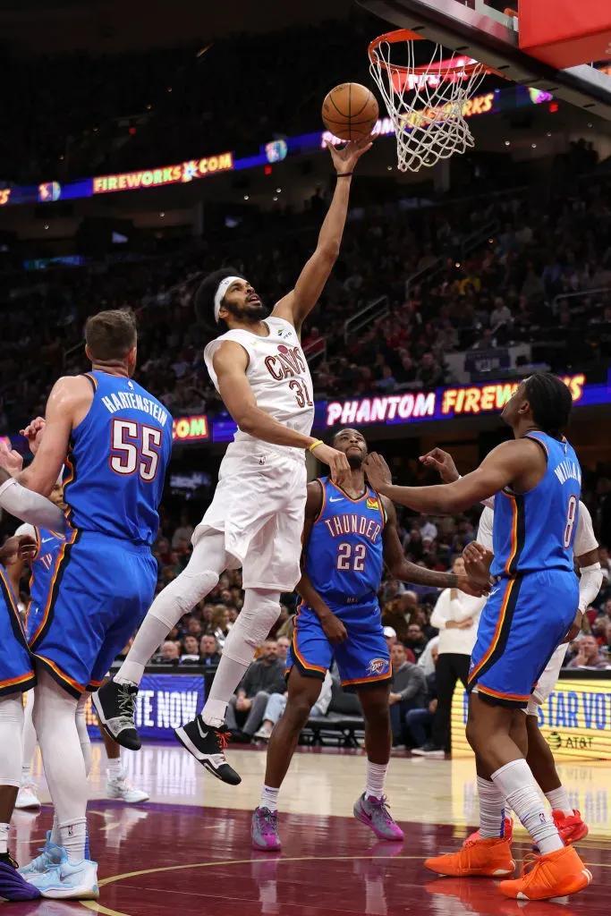 关于快船负于雷霆，遭遇三连败的信息