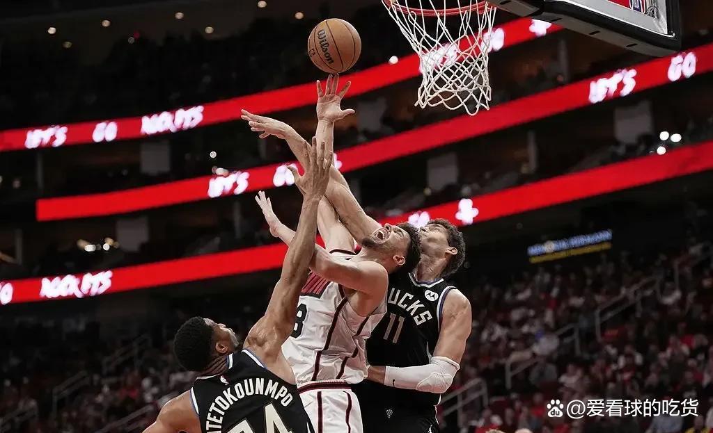 火箭主场胜马刺，全明星表现抢眼