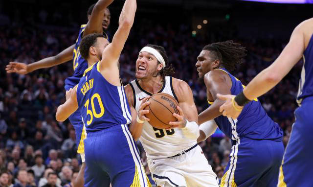 篮网大胜掘金，稳步前行