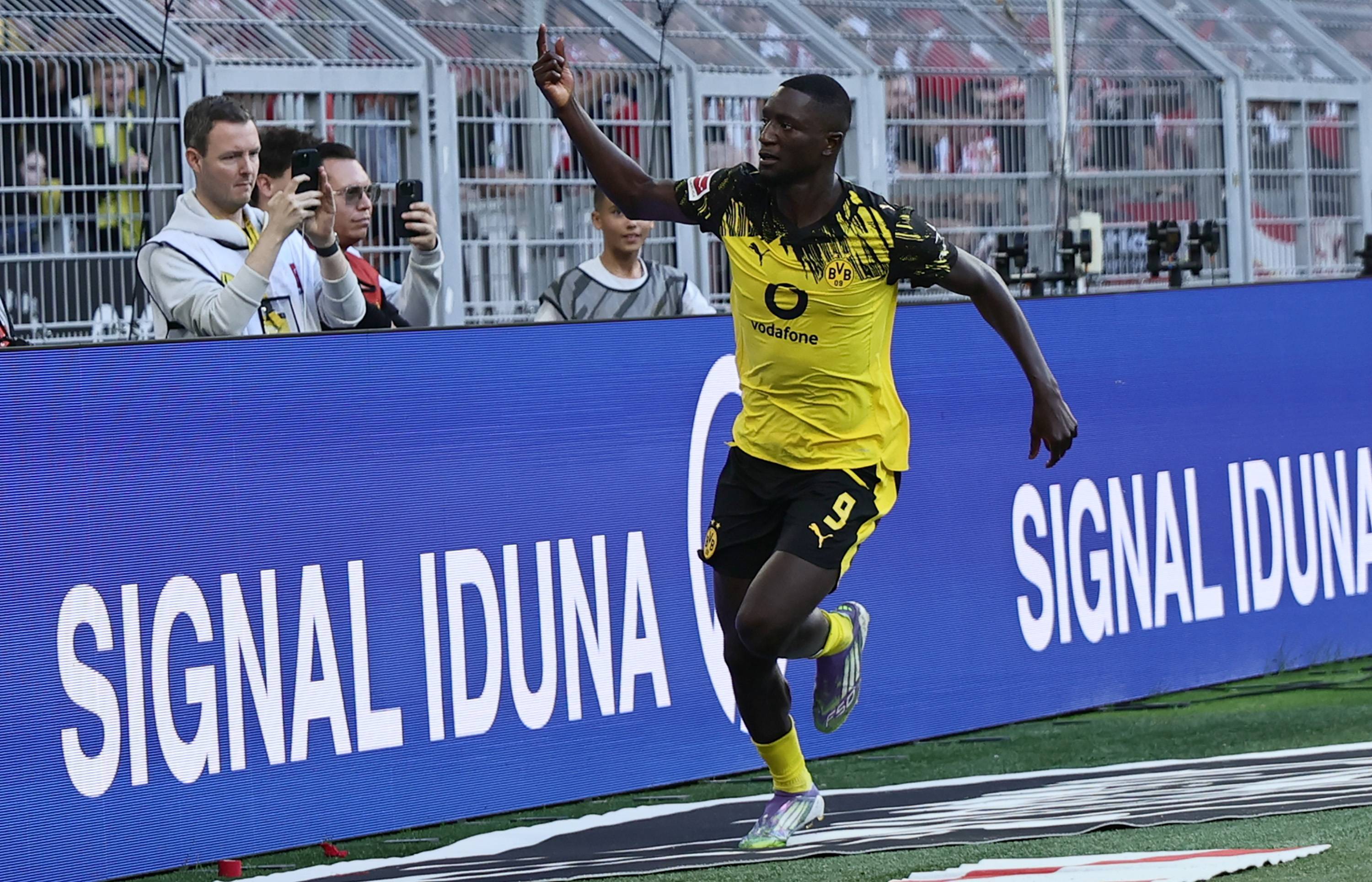 多特蒙德止跌反弹,德甲排名逐渐回升 多特蒙德止跌反弹,德甲排名逐渐回升