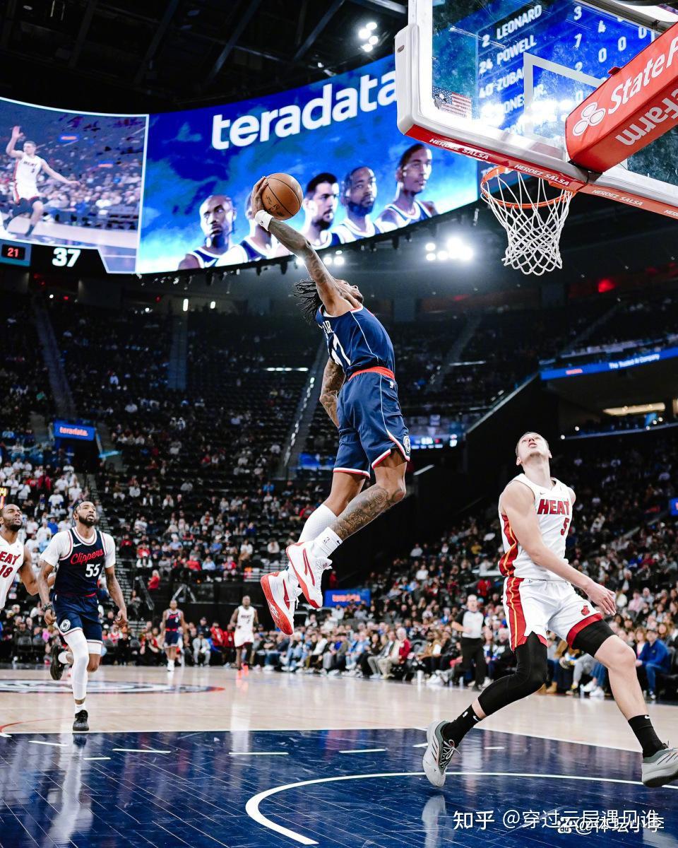 火箭逆转公牛，哈登砍下全队最高36分