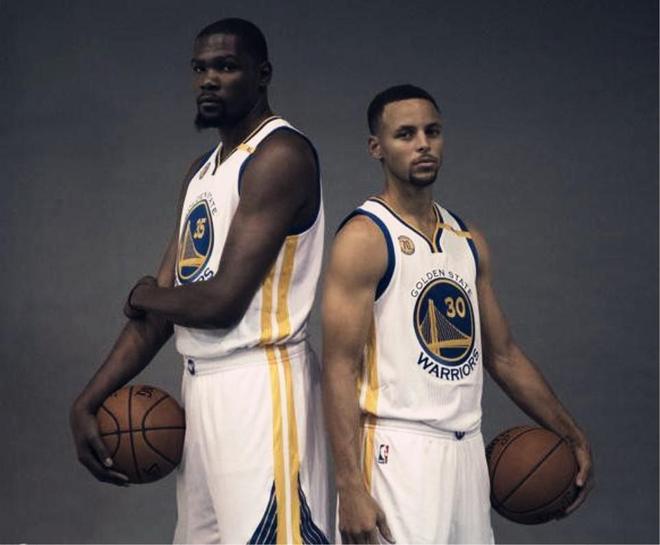 关于美洲球队新冒起球星集体加盟，组成梦幻阵容的信息