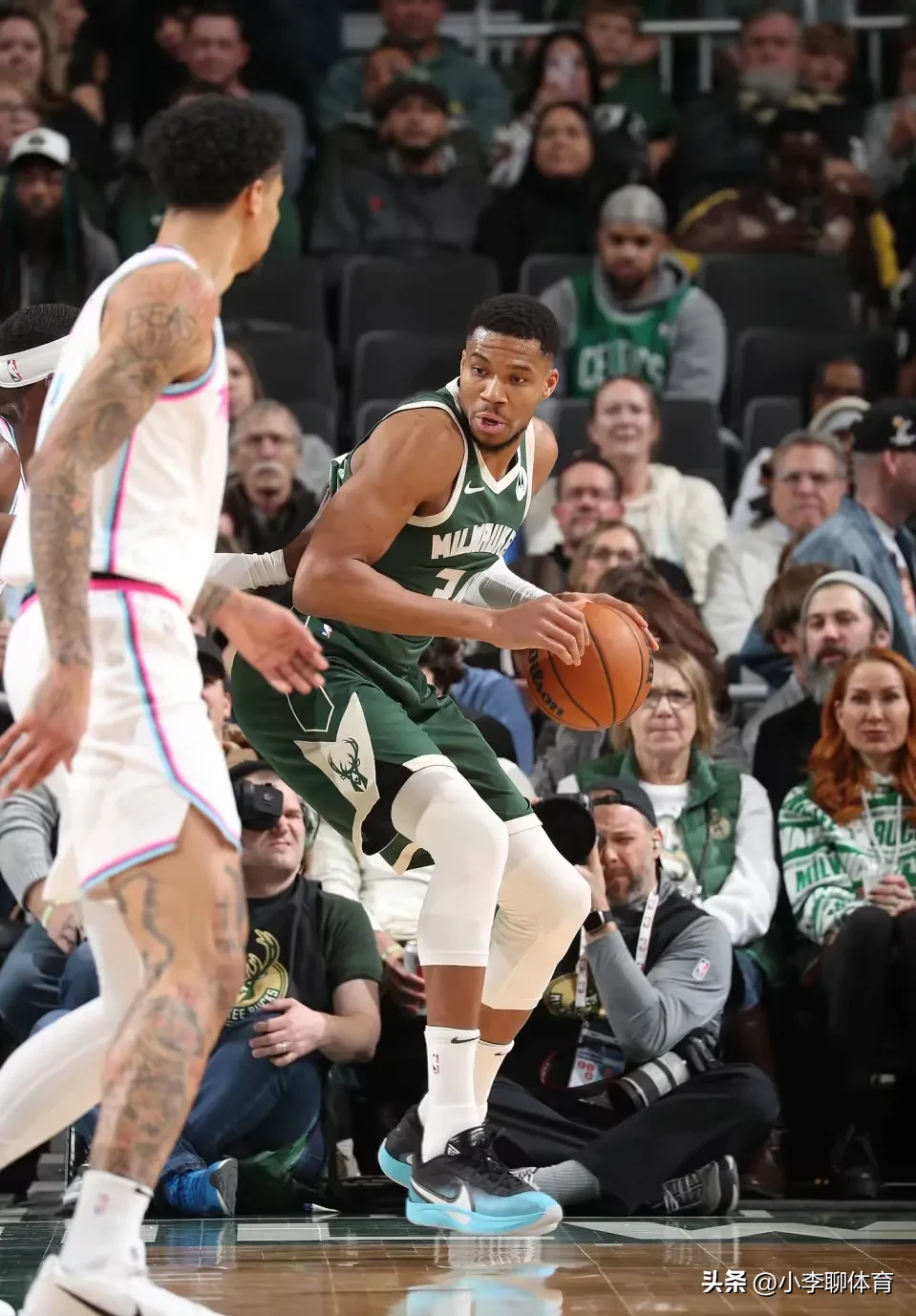 雄鹿队员集体亮眼,球队撼动东部榜首位置的简单介绍 雄鹿队员集体亮眼,球队撼动东部榜首位置的简单介绍